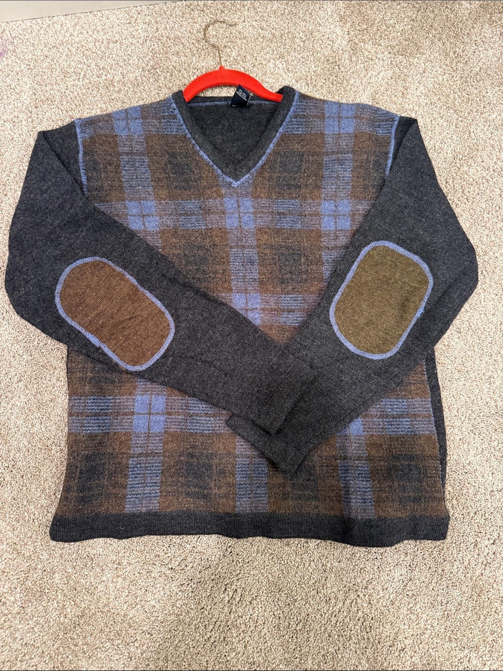 Vintage like new Gap 100% wool men’s medium sweater blue/charcoal/brown colors